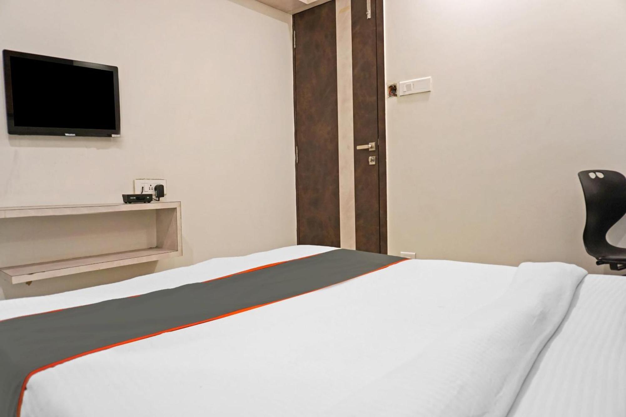Collection O Royce Studios Near Pune Airport ภายนอก รูปภาพ