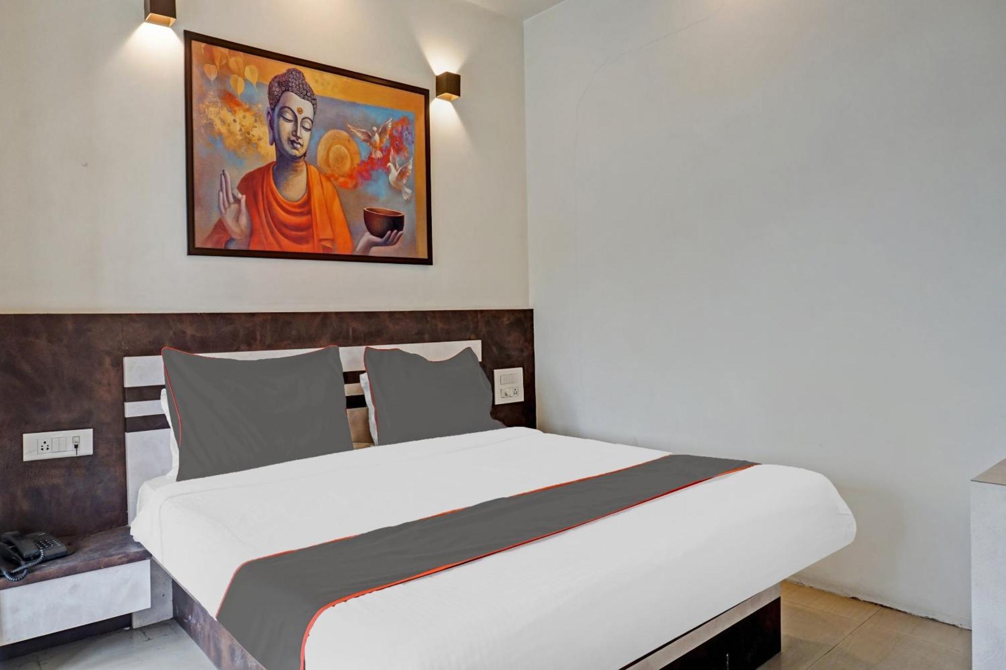 Collection O Royce Studios Near Pune Airport ภายนอก รูปภาพ