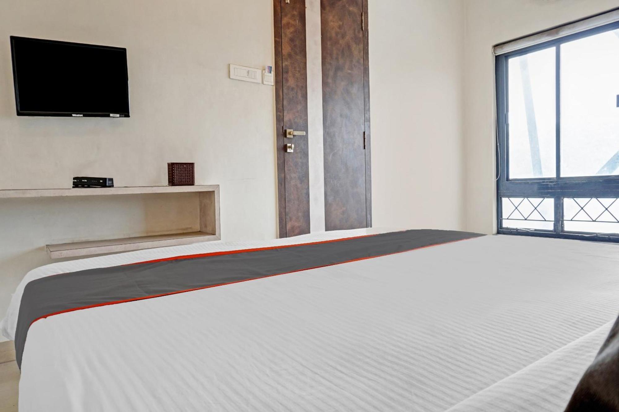 Collection O Royce Studios Near Pune Airport ภายนอก รูปภาพ