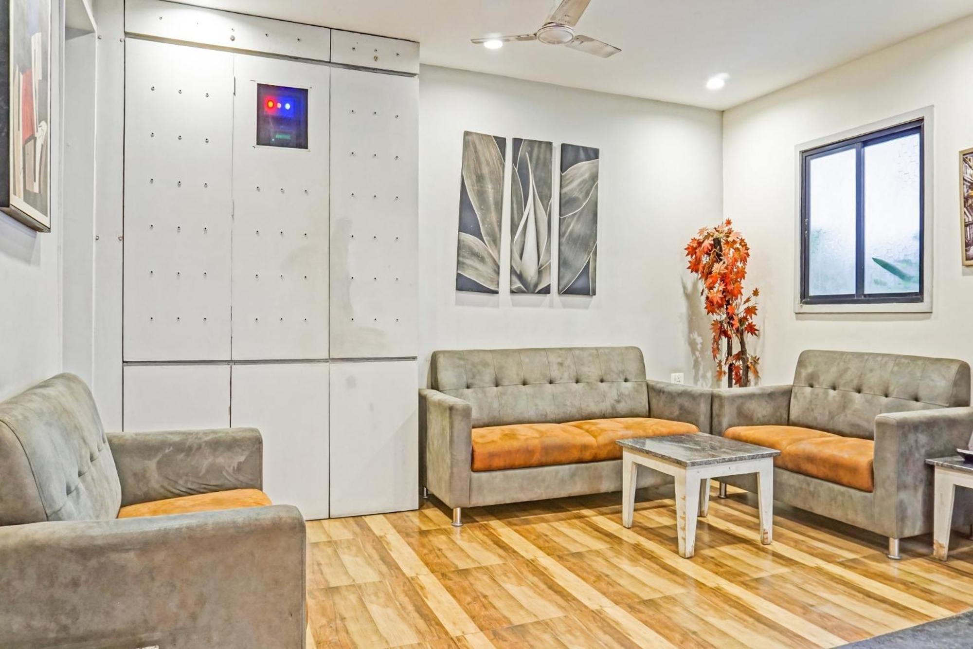 Collection O Royce Studios Near Pune Airport ภายนอก รูปภาพ